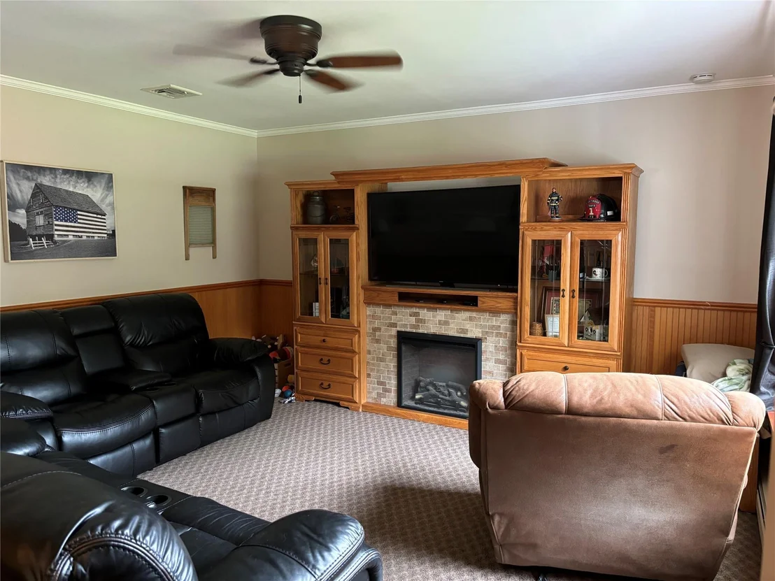 Photo of 316 Whittier Drive