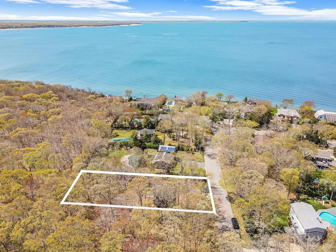 Photo of 80 Runnymede Drive