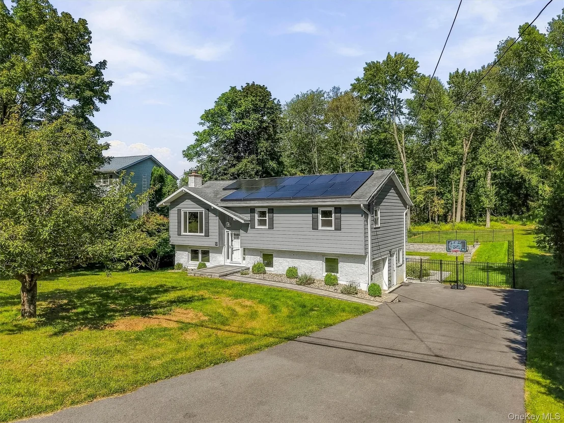 Photo of 13 Slate Hill Drive