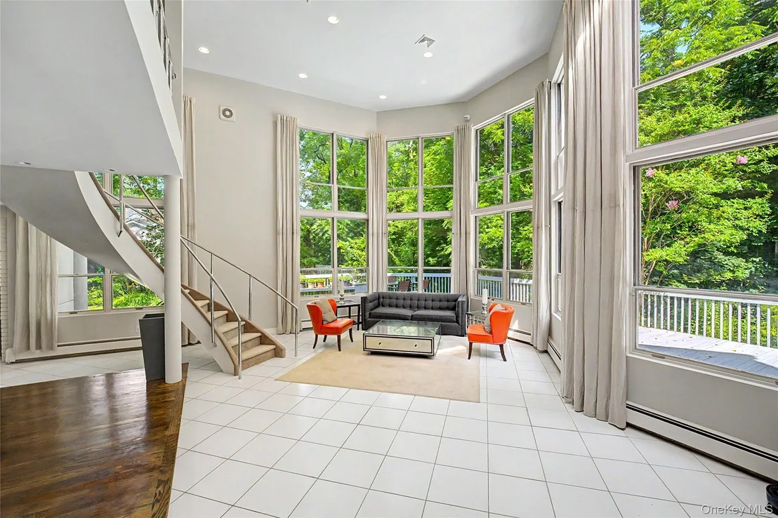 Photo of 6 The Maples