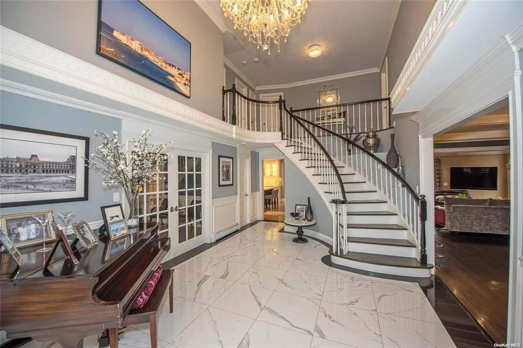 Photo of 205 Laurel Lane