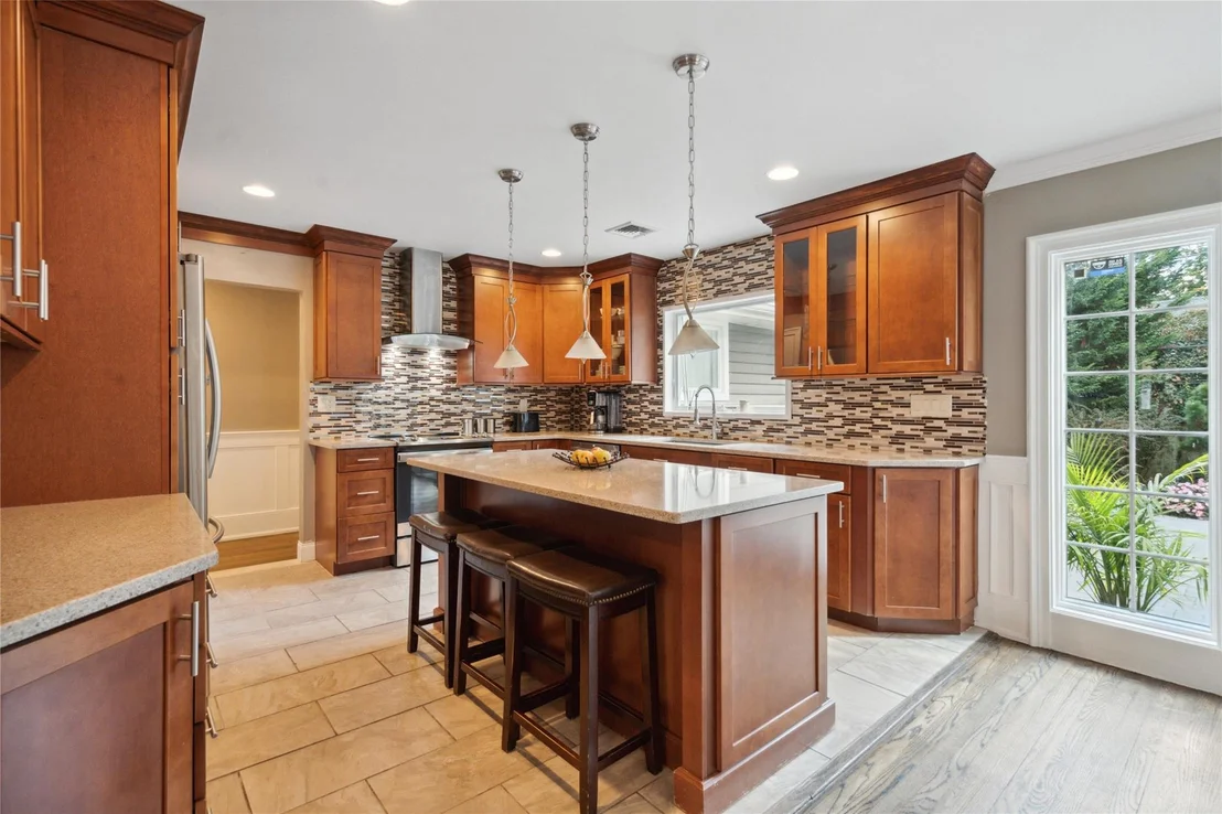 Photo of 2126 Cayuga Drive