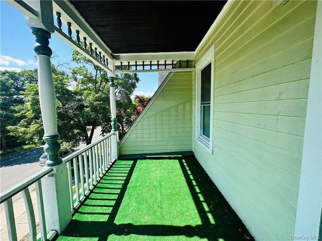 Photo of 32 Hooker Avenue