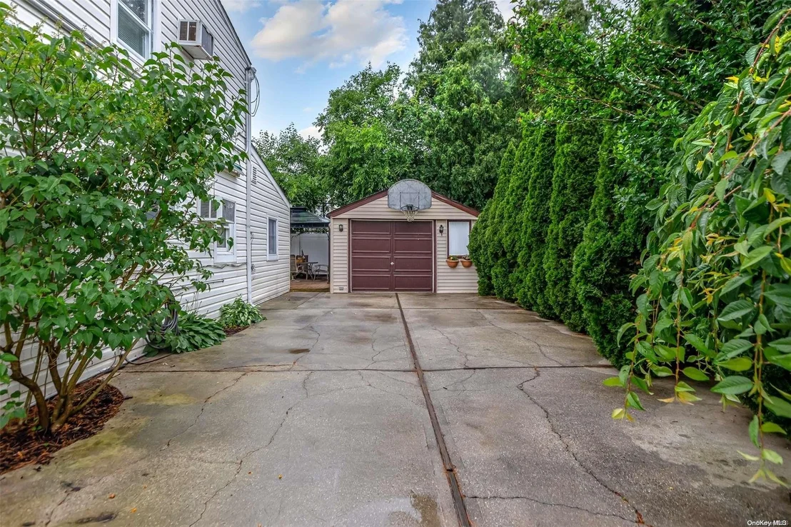 Photo of 60 Spring Lane