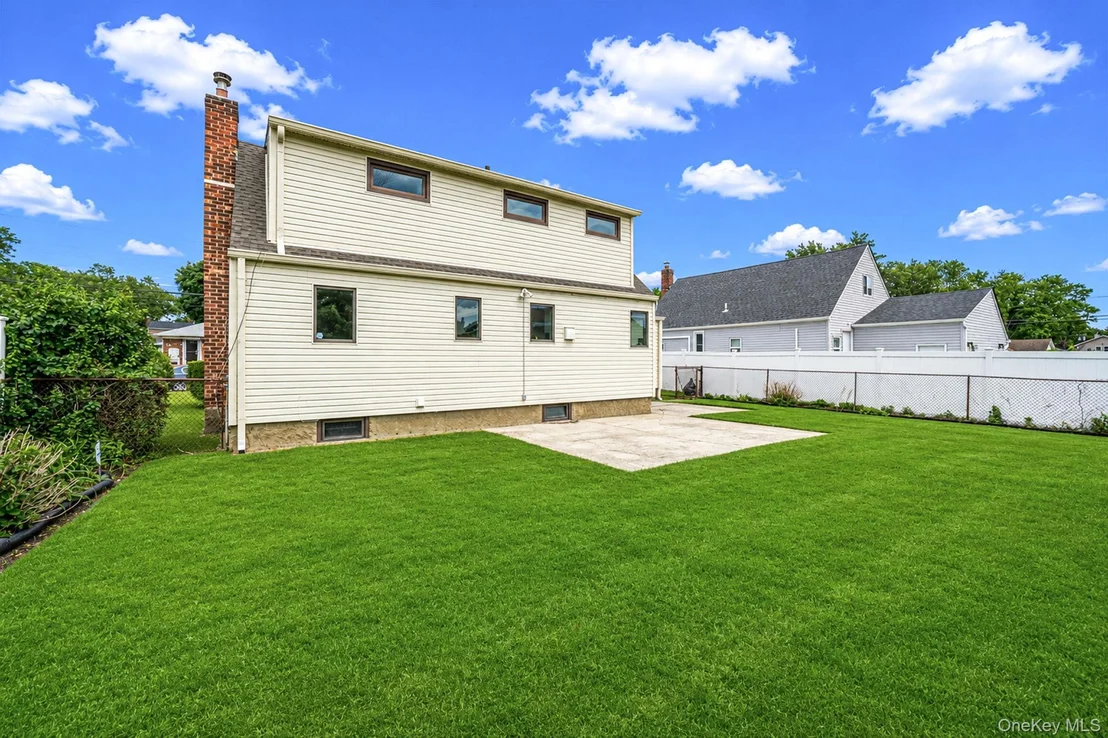 Photo of 986 Cayuga Road