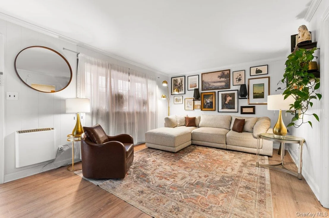 Photo of 22 Greenway Circle