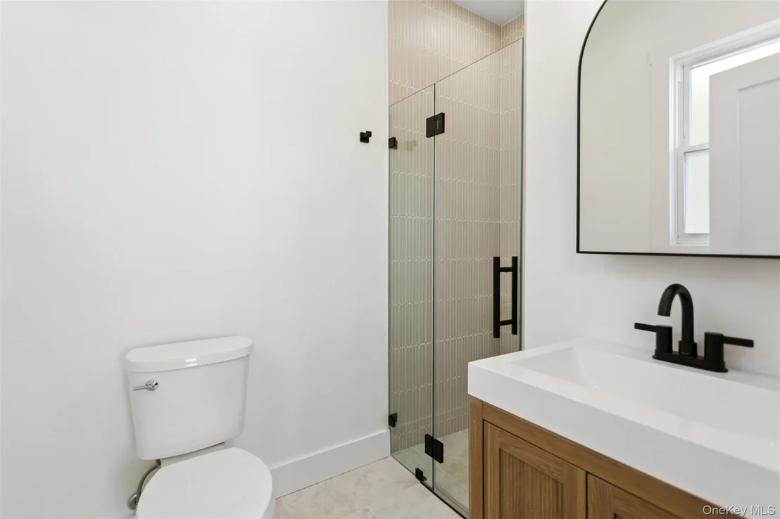 Photo of 449 W Beech Street