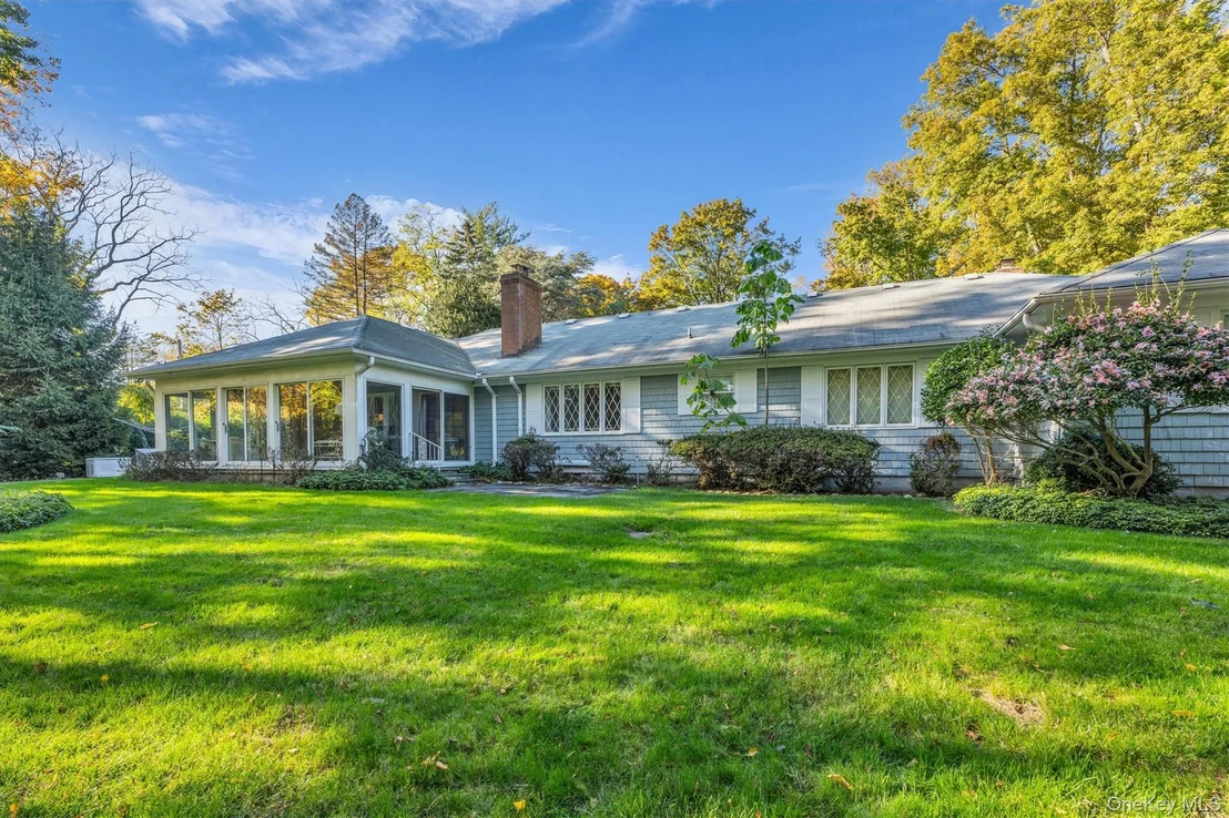 Photo of 133 Old Field Road