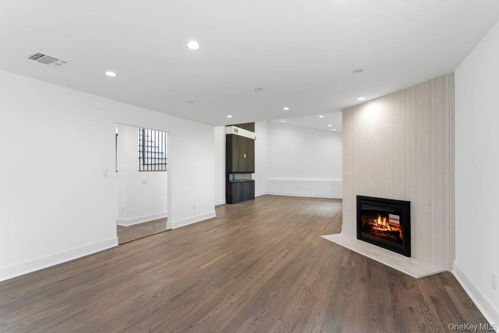Photo of Unit L at 185 Harvard Drive
