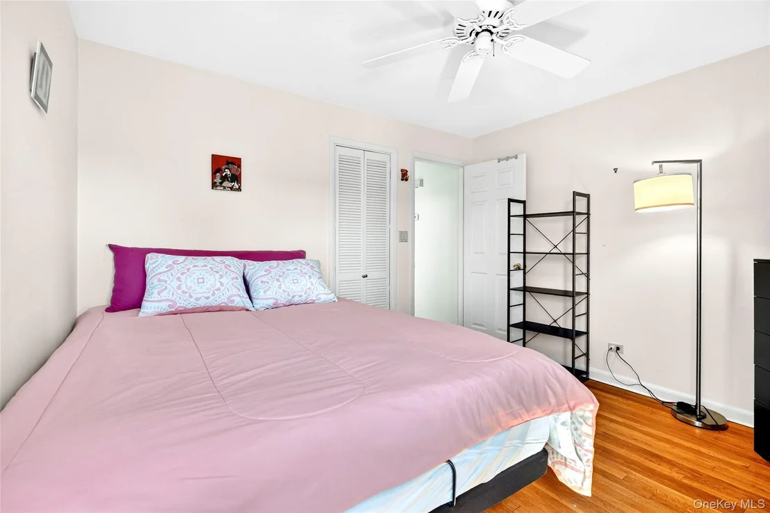 Photo of 25 Hillside Avenue