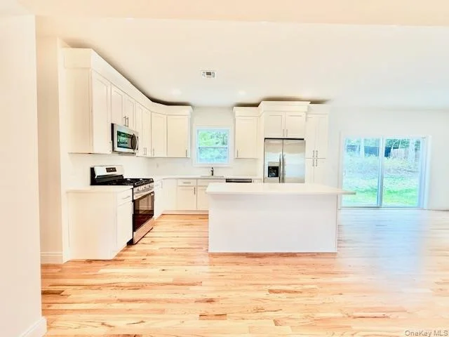 Photo of 120 River Road