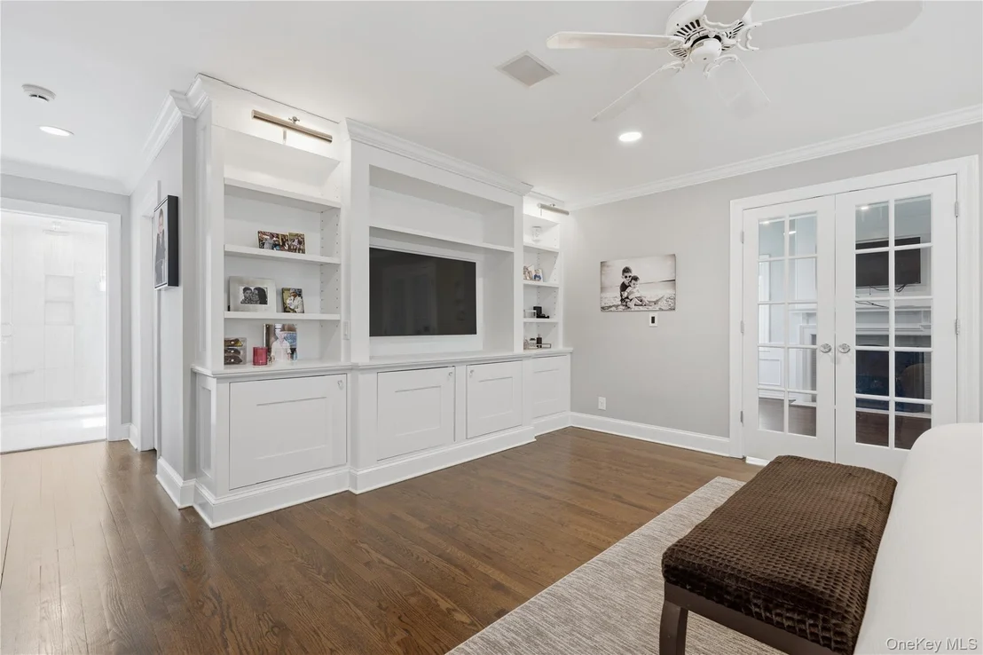 Photo of 6 Spruce Hollow