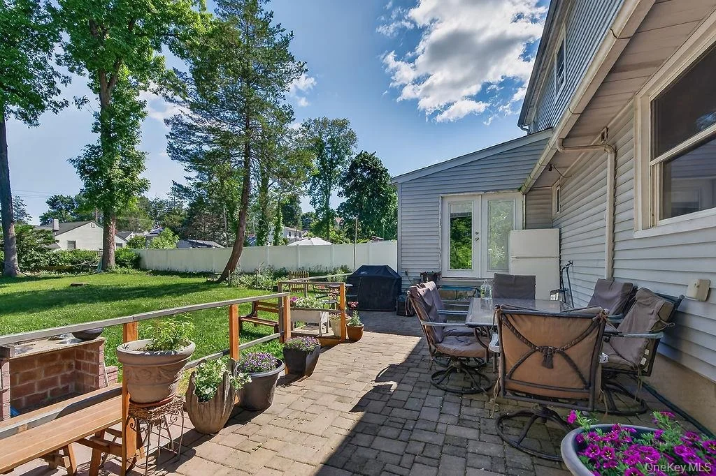 Photo of 27 Tomahawk Drive