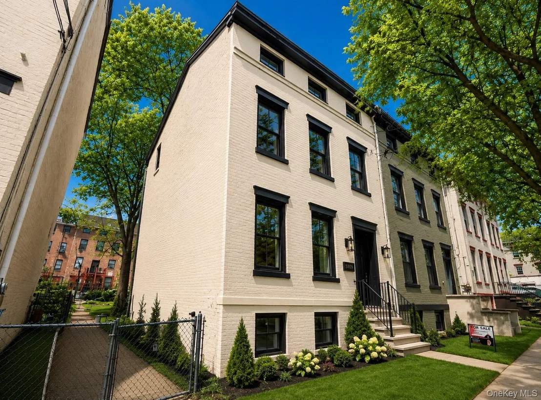 Photo of 169 Chambers Street