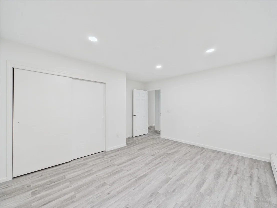 Photo of 170 Mastic Boulevard