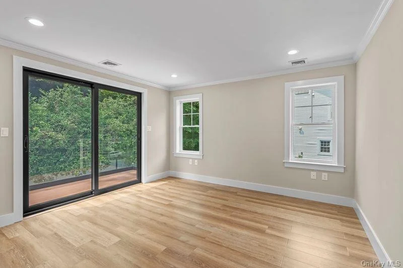 Photo of 105 Valley Road