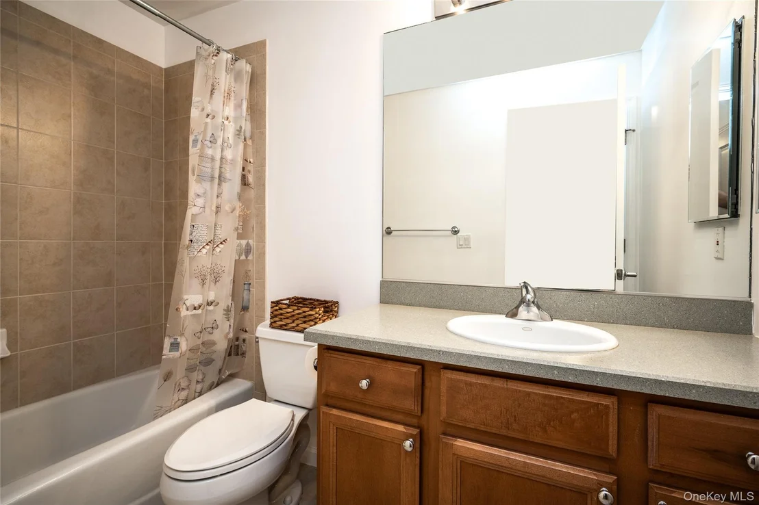 Photo of 214 Waterside Close