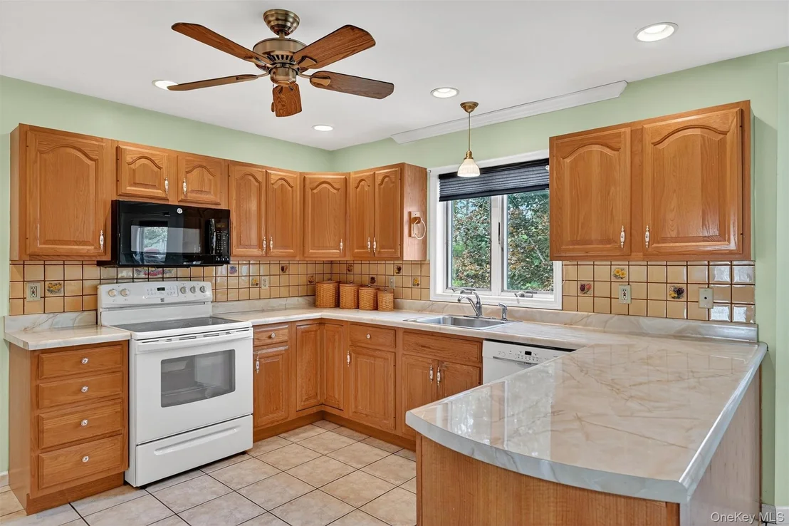 Photo of 3 DeRose Lane