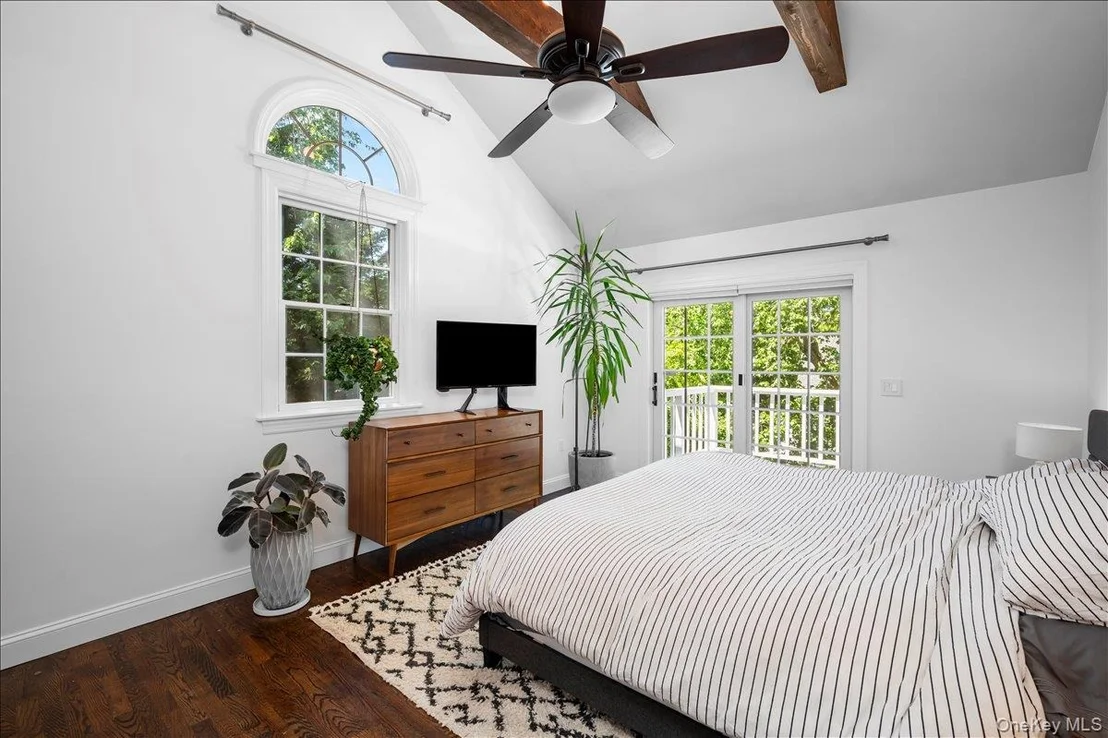 Photo of 80 Maple Avenue