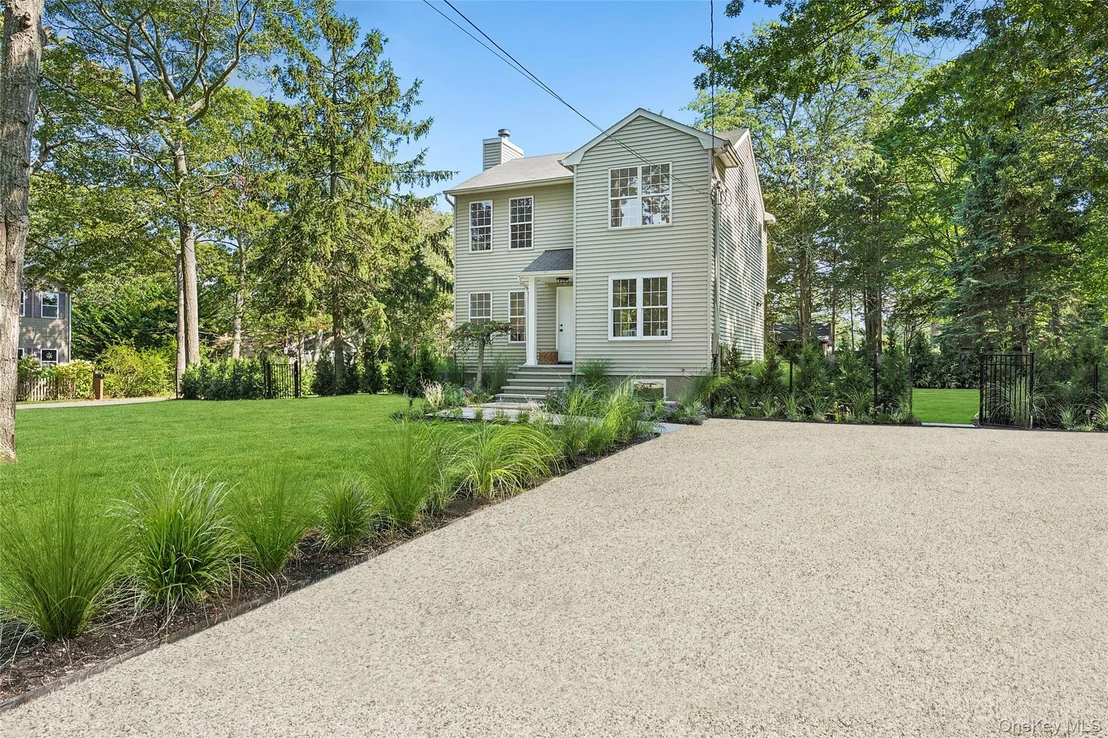 Photo of 13 Shore Road