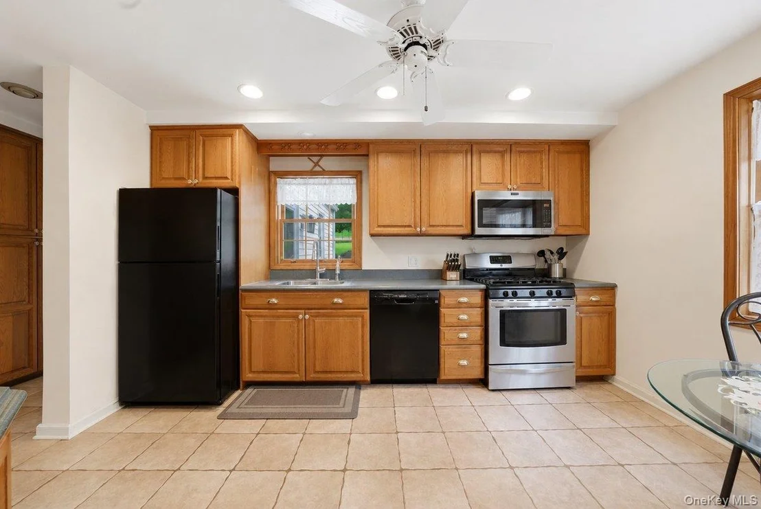 Photo of 85 Halstead Avenue