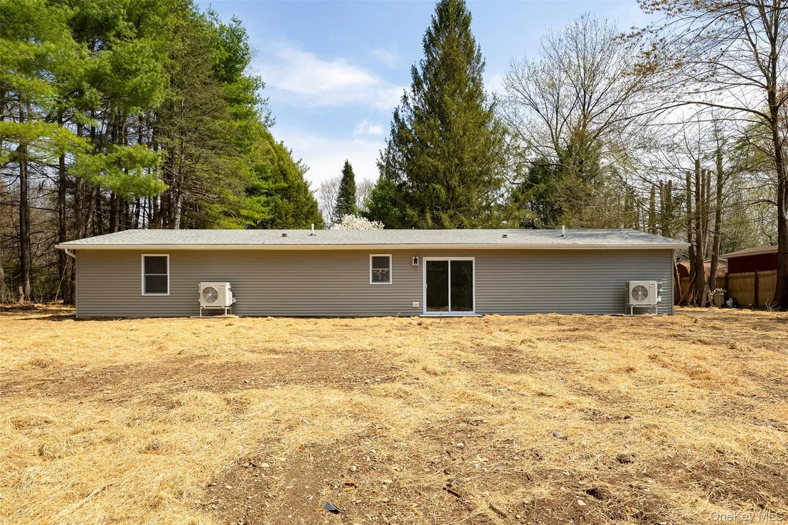 Photo of 7 Eckelman Drive