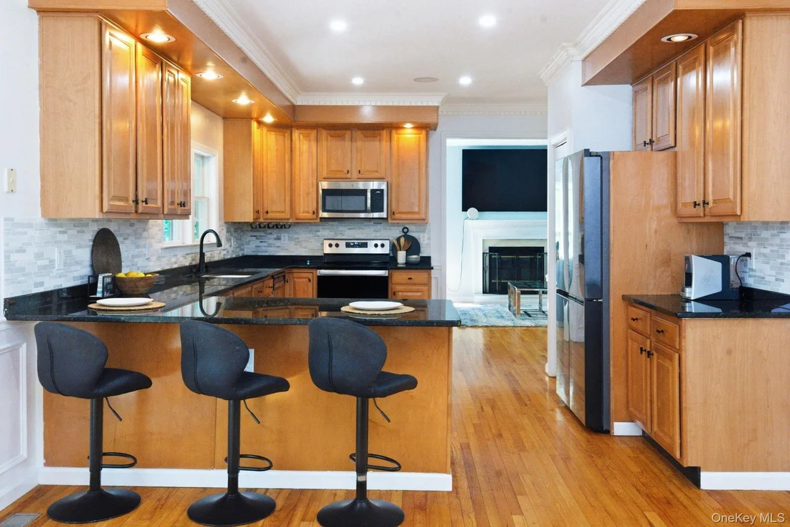 Photo of 28 Sassinoro Drive