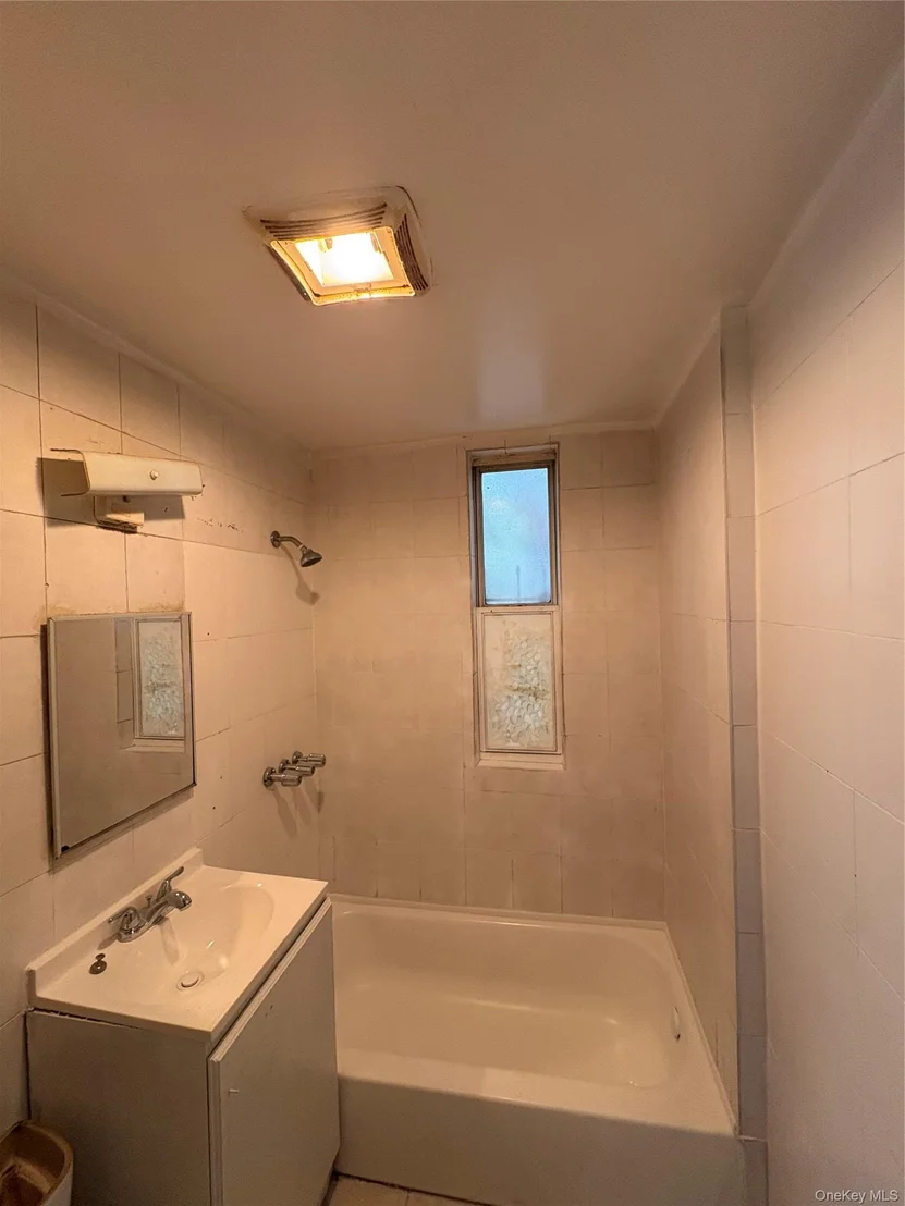 Photo of 1011 Hemlock Street