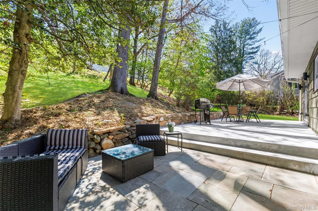Photo of 816 Hardscrabble Road