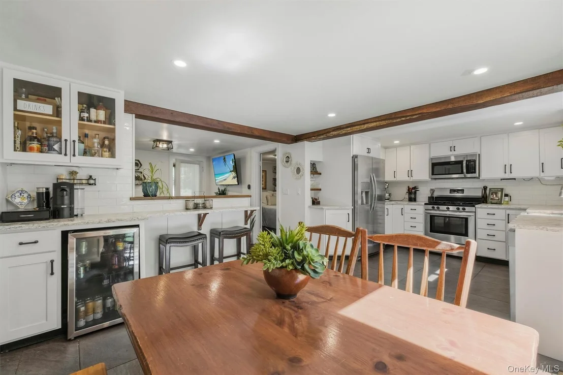 Photo of 136 Bundy Hill Road