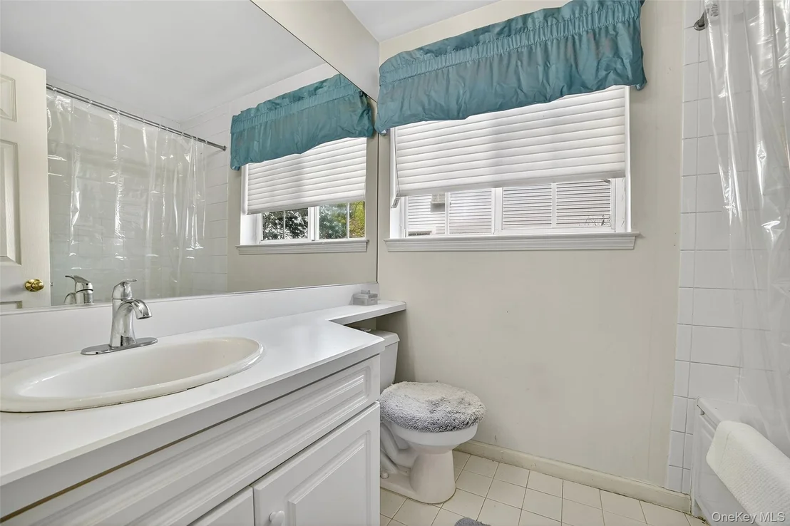 Photo of 35 Roundtop Road