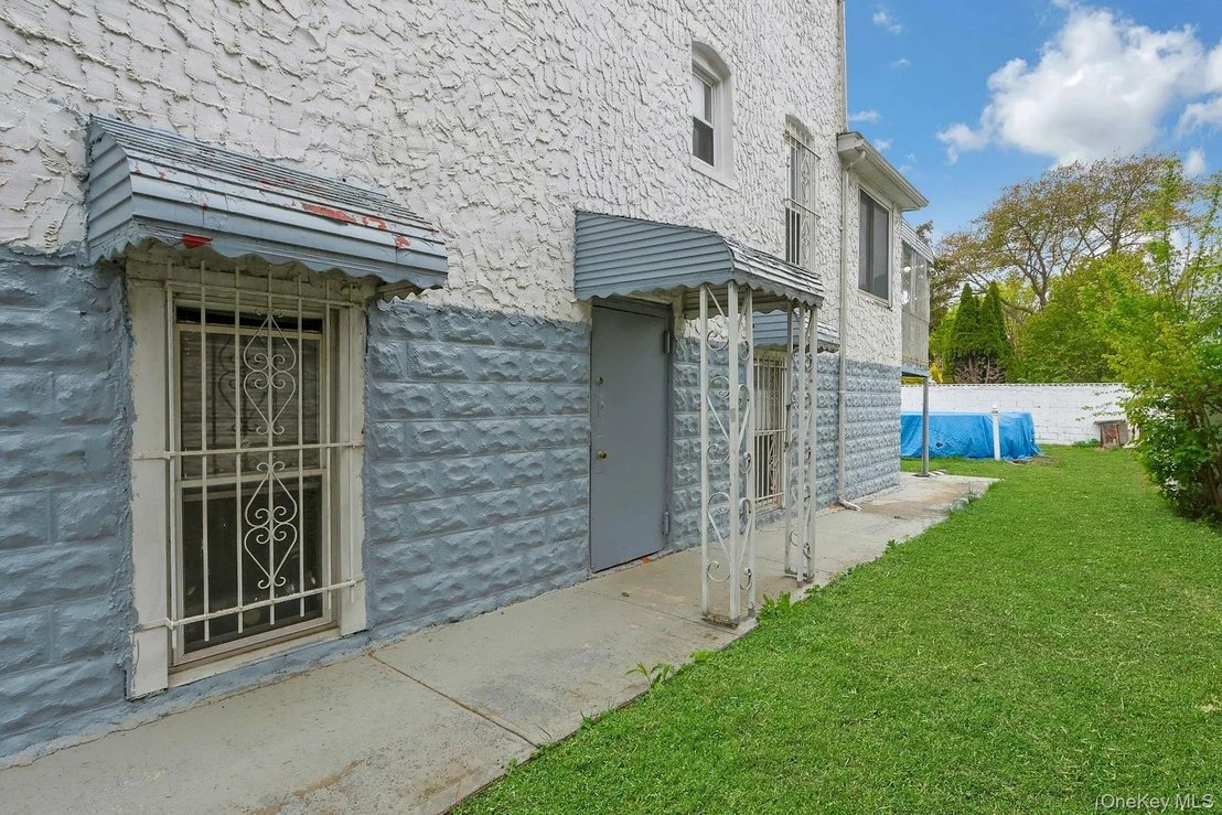 Photo of 515 Beach Avenue
