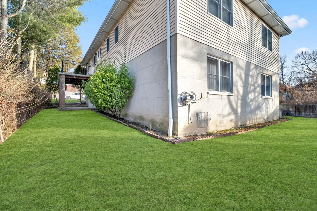 Photo of 187 Minerva Drive