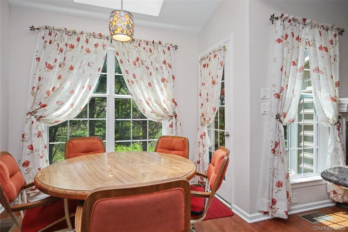 Photo of 760 Huntington Drive