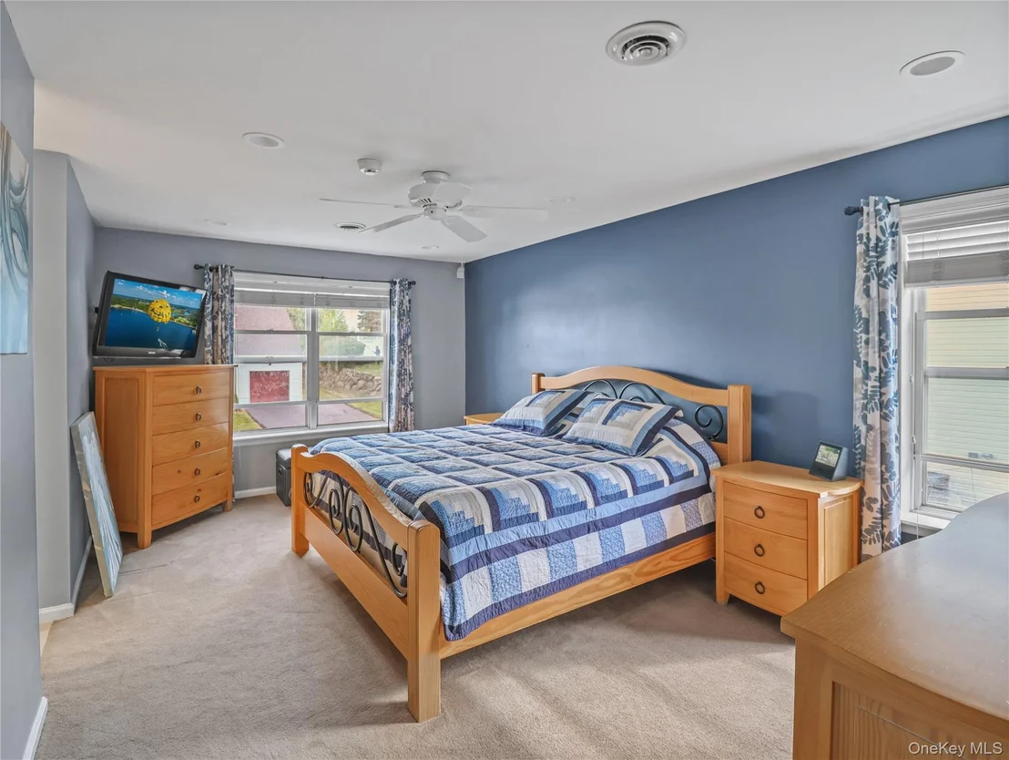 Photo of 30 Larkin Lane