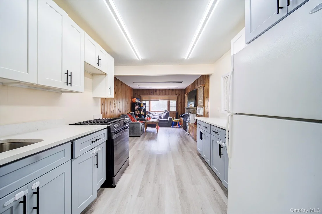 Photo of 18 Paradise Trail