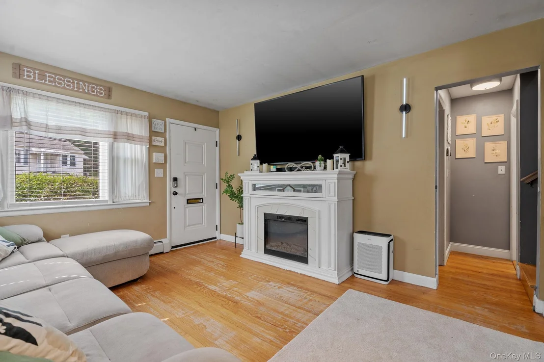 Photo of 54 Boulevard