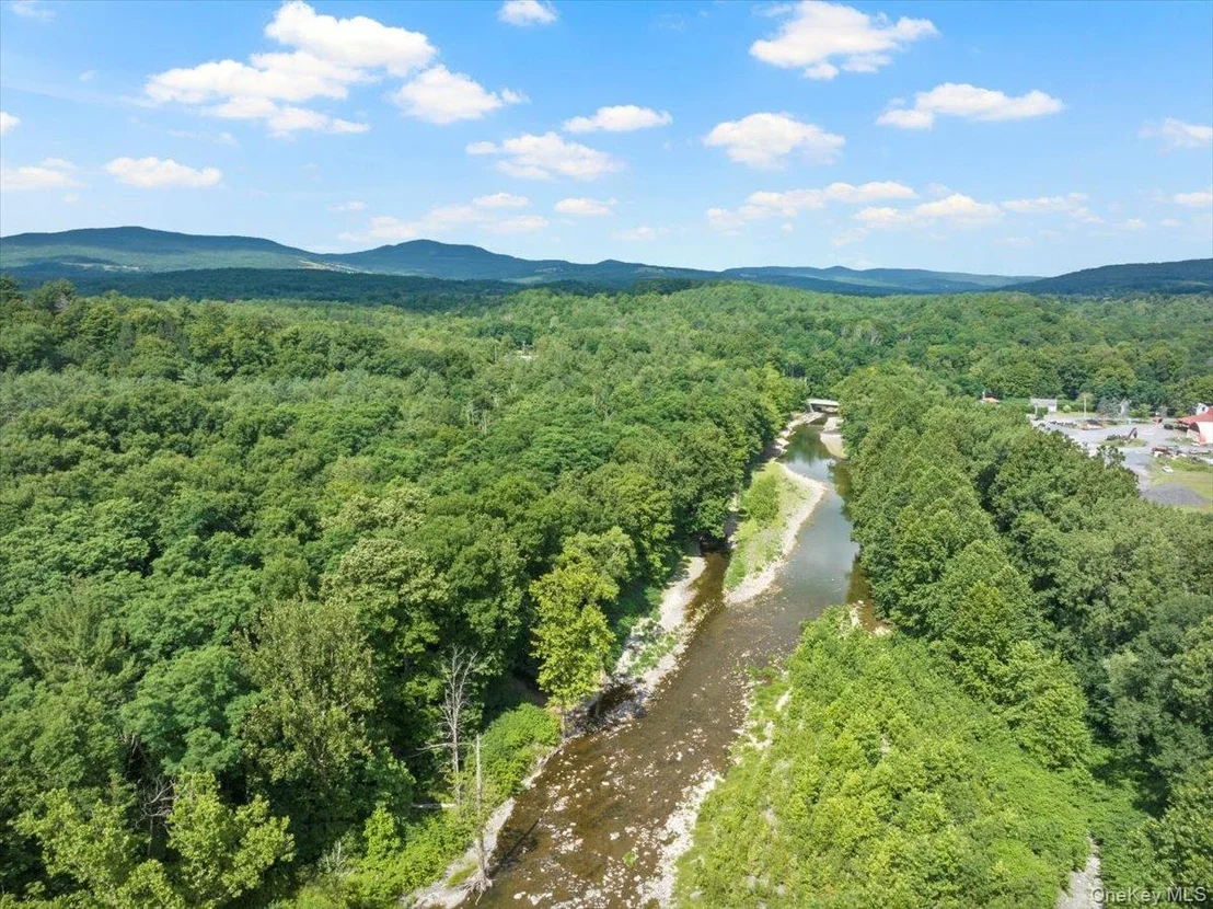 Photo of 218 Route 27