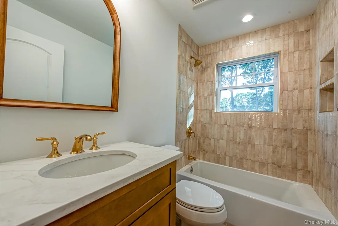 Photo of 457 Pond Path