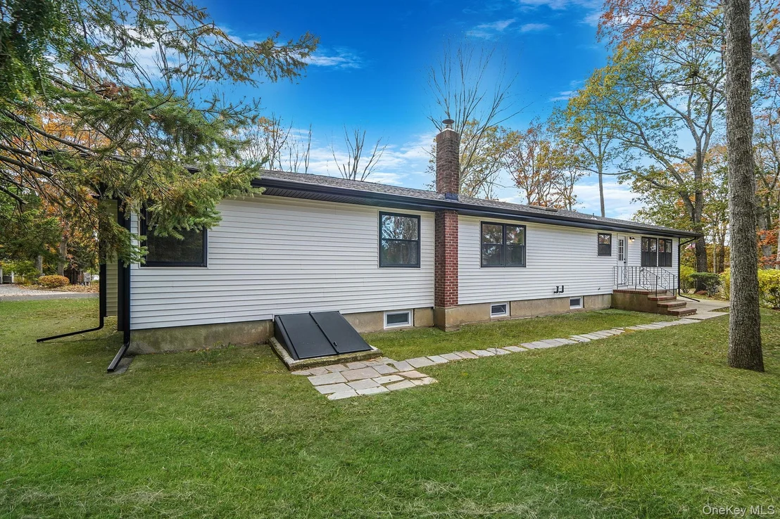 Photo of 780 Westview Drive