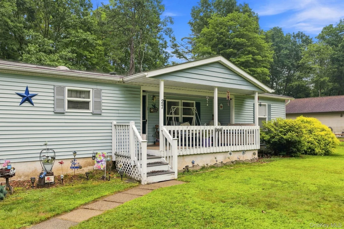 Photo of 27 Delaware Drive