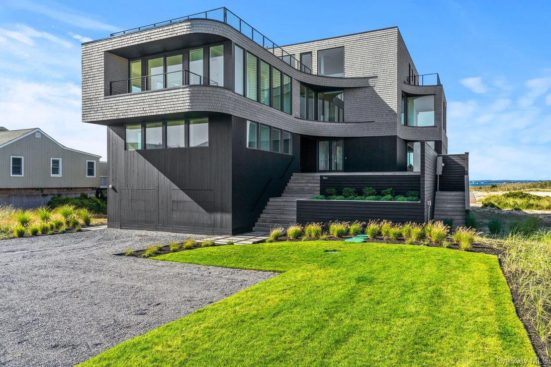 Photo of 780 Dune Road
