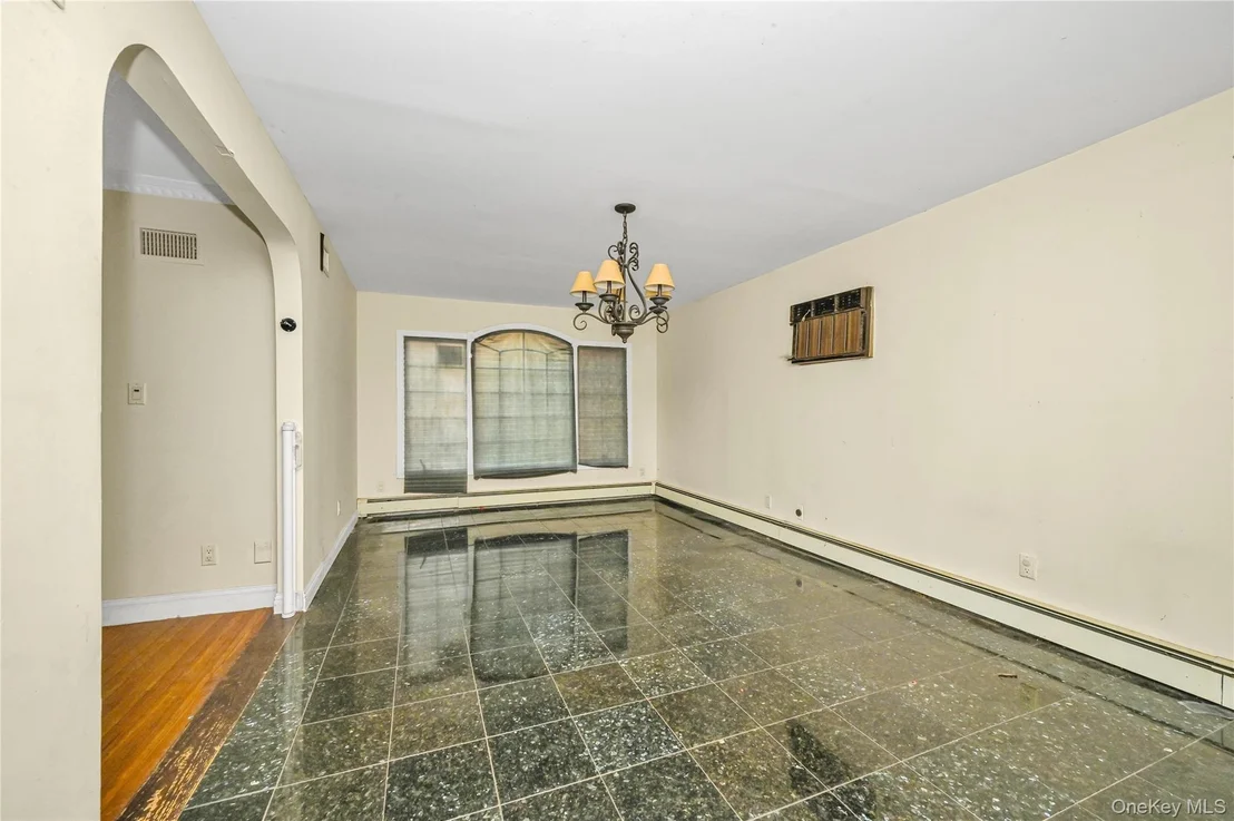 Photo of 218 Avery Place
