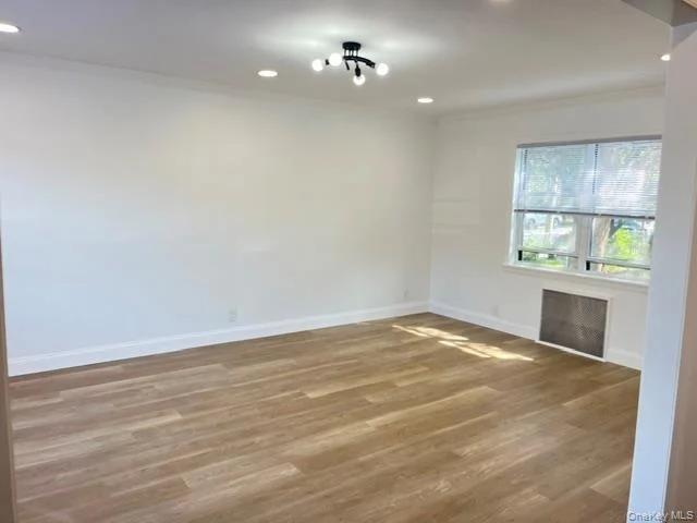 Photo of 46-05 158 Street