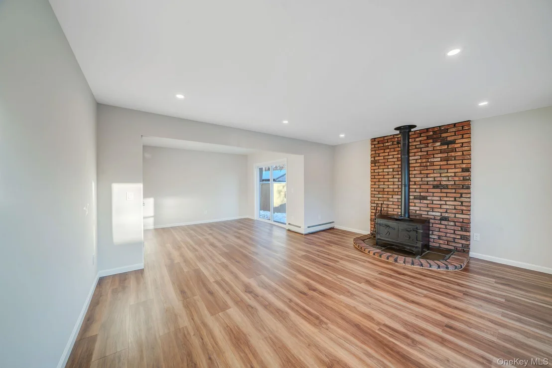 Photo of 247 Rider Avenue