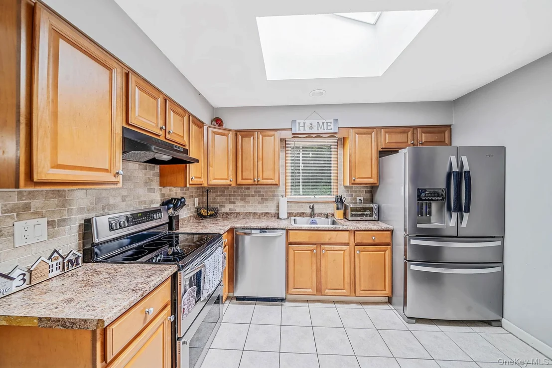 Photo of 43 Wavecrest Drive