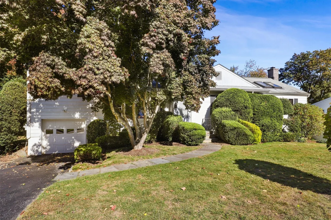 Photo of 13 Baylor Circle