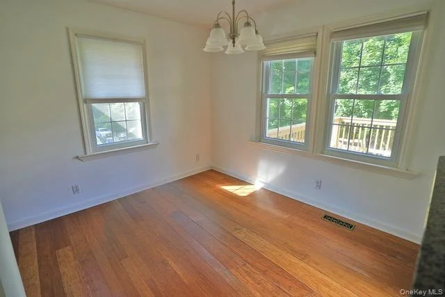 Photo of 21 Cameron Road