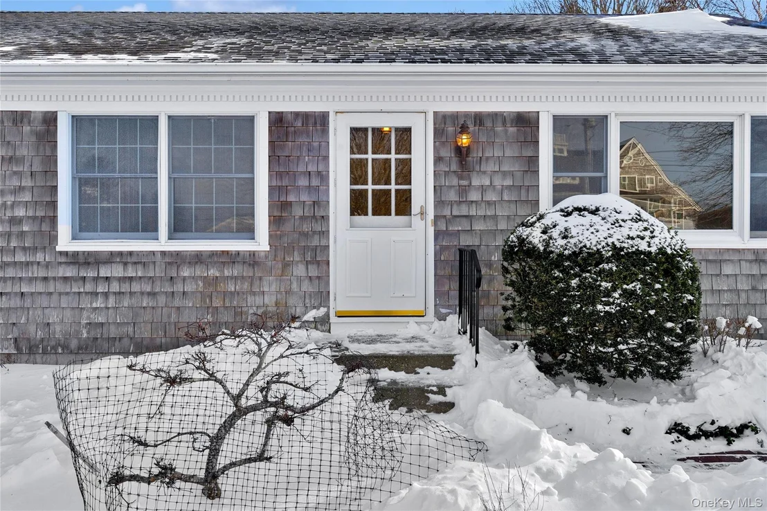 Photo of 350 Soundview Road