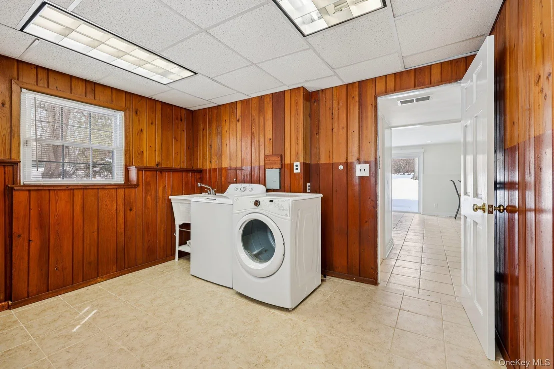 Photo of 11 Meadowlark Road